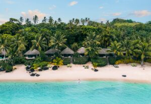 Pacific-Resort-Aitutaki-Bungalow-Aerial-North-Abroad clear waters