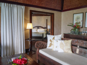 Pacific-Resort-Aitutaki-Ultimate-Beachfront-Villa-Interior